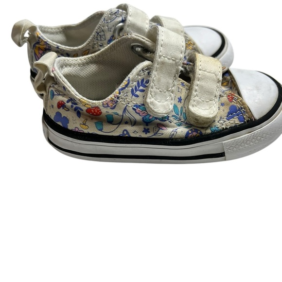 Converse Infant Girls Butterfly Easy-On Chuck Taylor All Star Sneakers - Size 5 - Picture 3 of 9